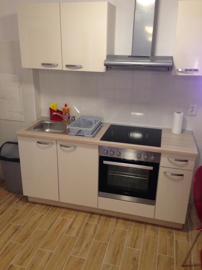 Novalja City Central Apartments Esterno foto