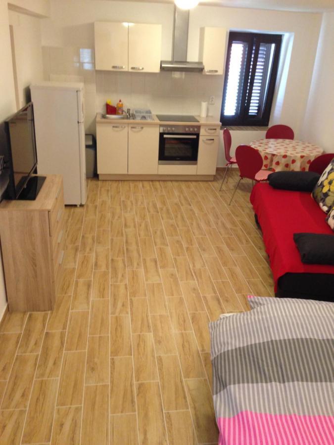 Novalja City Central Apartments Esterno foto